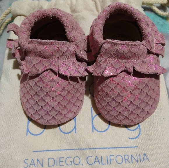 Bird Rock Baby Moccasins - Picture 2 of 5